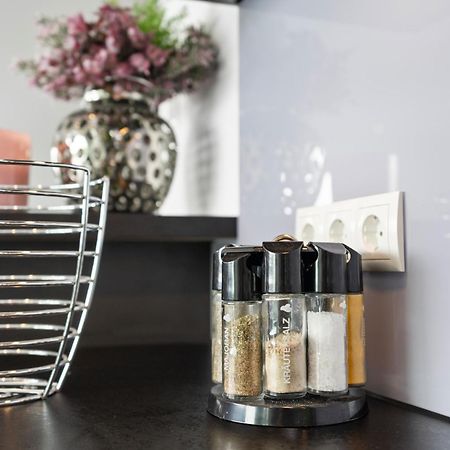 Anytime - Penthouse Mit Terrasse Und Bergsicht Apartment Friedrichshafen Bagian luar foto