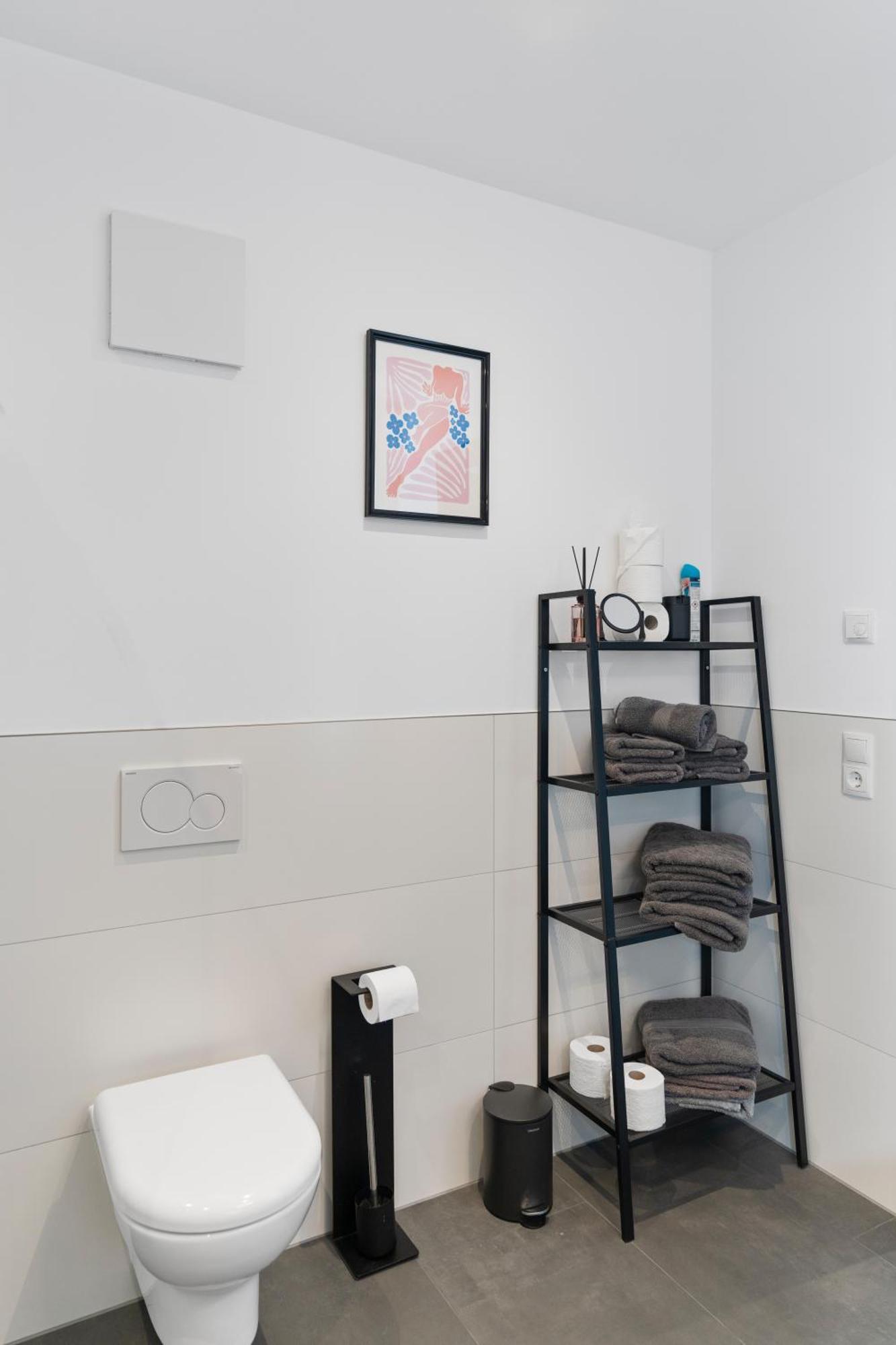 Anytime - Penthouse Mit Terrasse Und Bergsicht Apartment Friedrichshafen Bagian luar foto