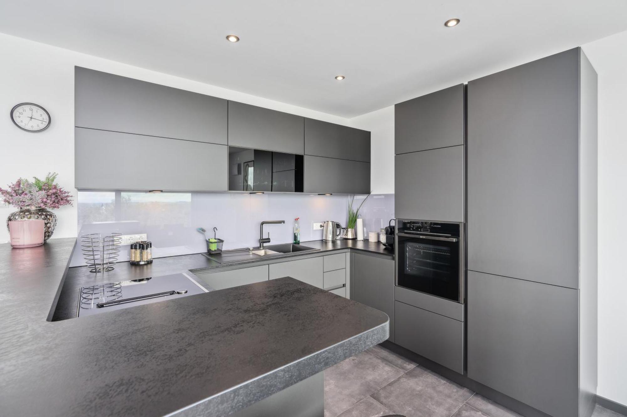 Anytime - Penthouse Mit Terrasse Und Bergsicht Apartment Friedrichshafen Bagian luar foto