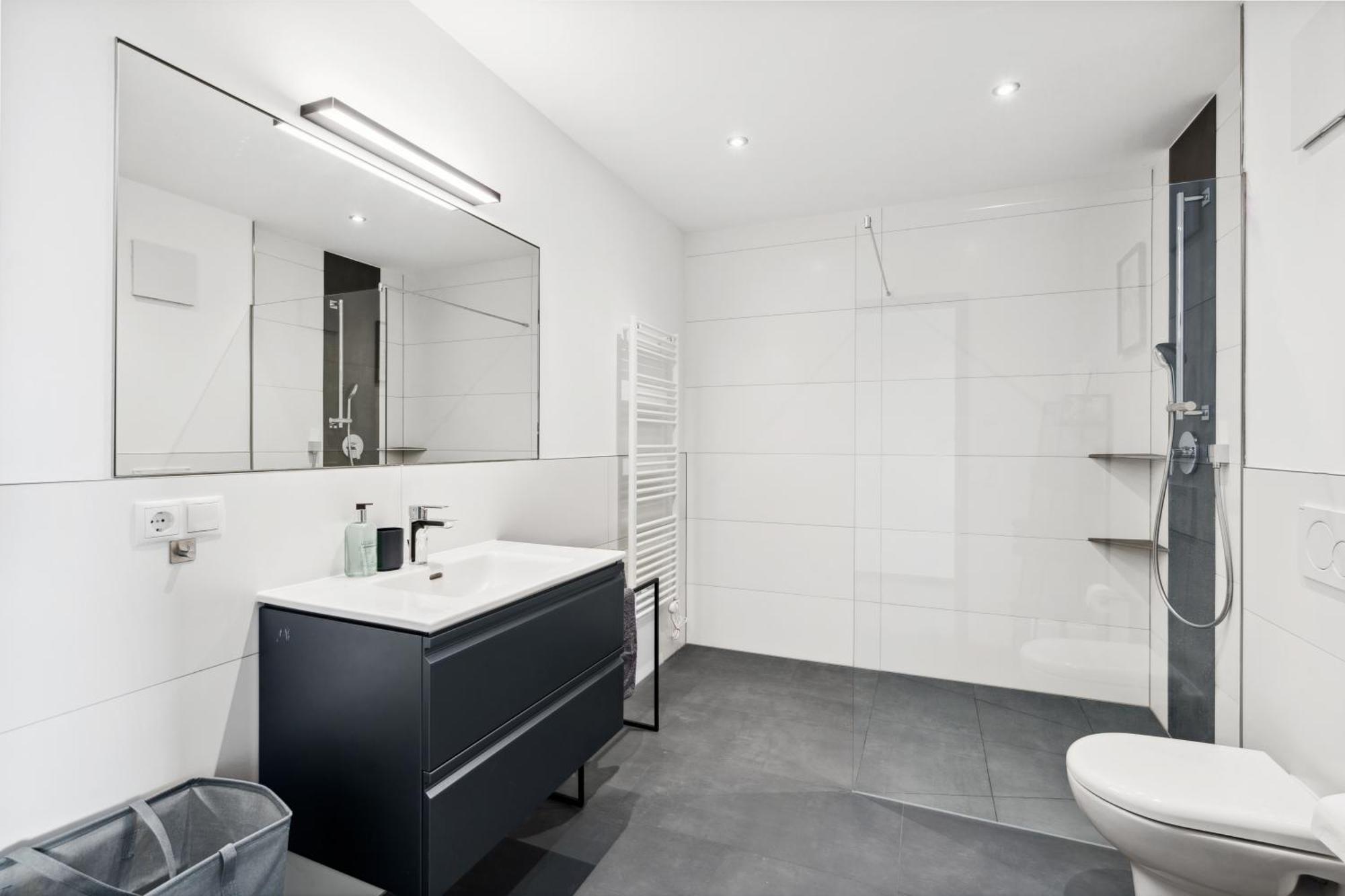 Anytime - Penthouse Mit Terrasse Und Bergsicht Apartment Friedrichshafen Bagian luar foto